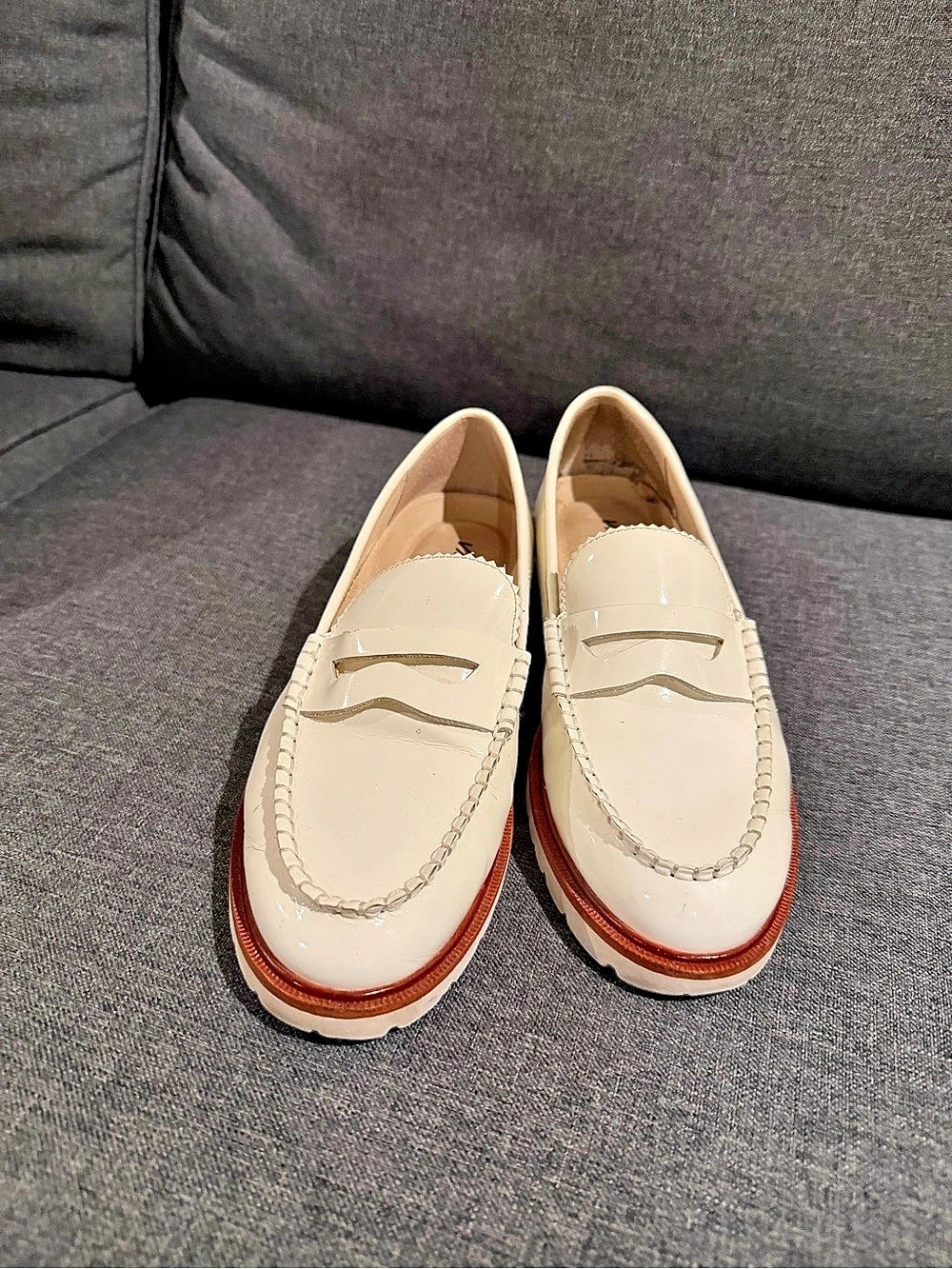 Vaneli Saber Leather Loafers Cream & Brown US 6.5 M